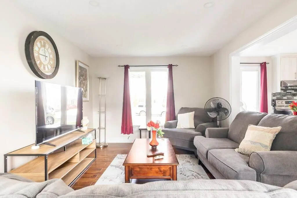 Mordern 3 Bedrooms Home In Brampton Apartment