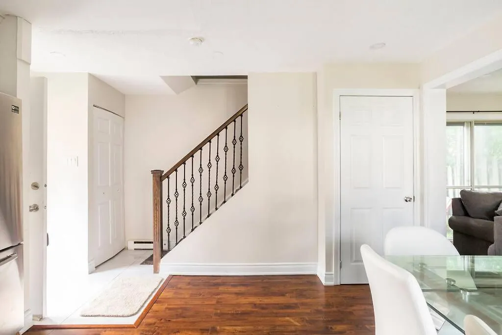 Apartment Mordern 3 Bedrooms Home In Brampton Kanada